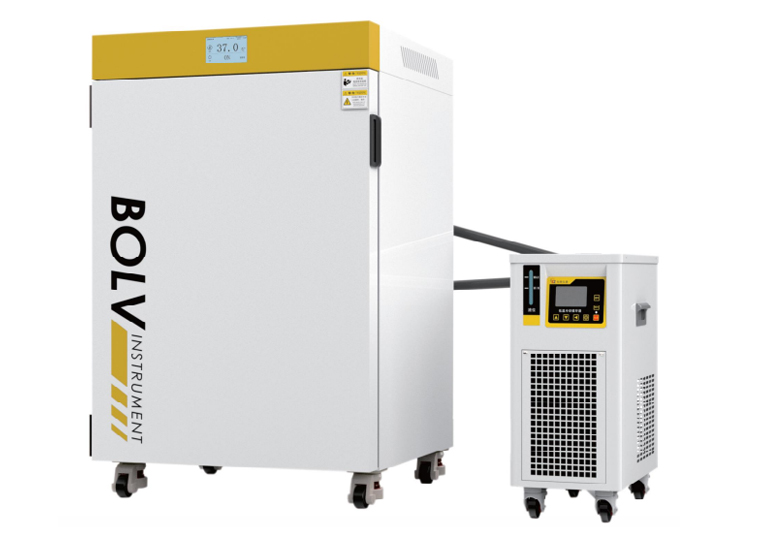 Lồng ấp có vỏ bọc nước D121